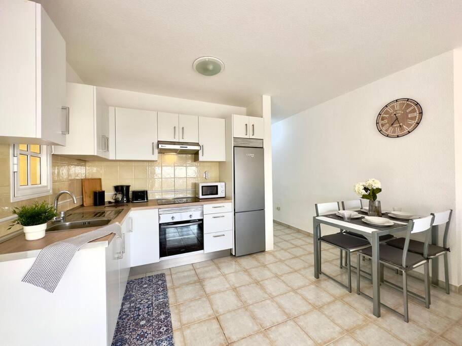 דירות אדחה Penthouse With Ocean Views - Torviscas מראה חיצוני תמונה